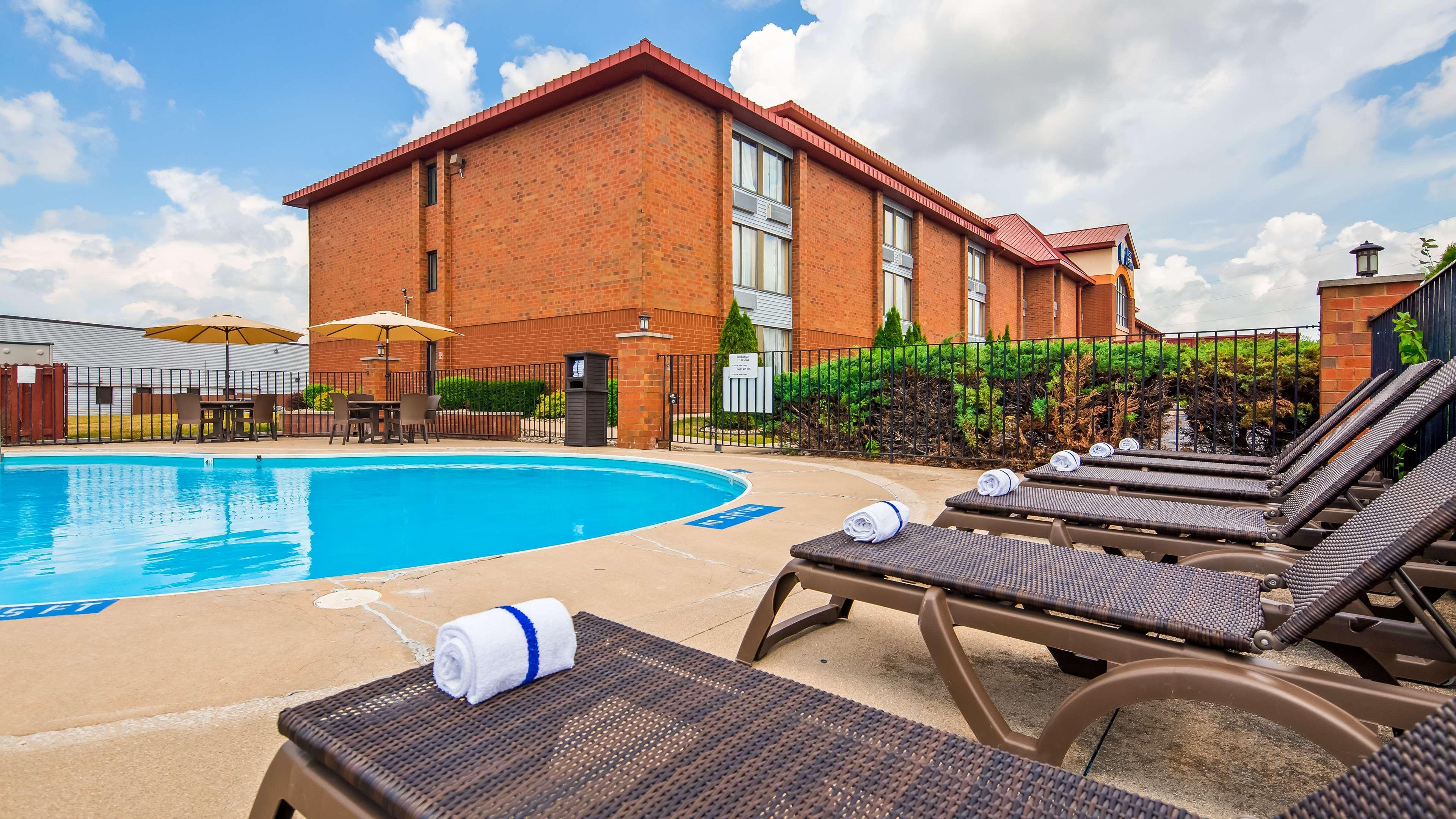 Best Western Luxbury Inn Φορτ Γουέιν Εξωτερικό φωτογραφία