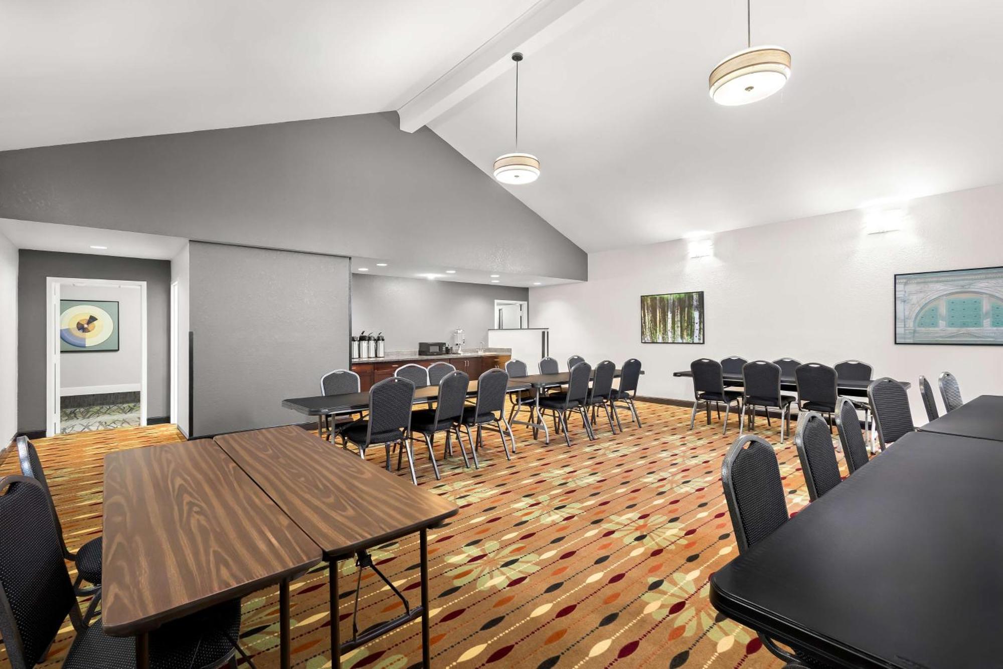 Best Western Luxbury Inn Φορτ Γουέιν Εξωτερικό φωτογραφία