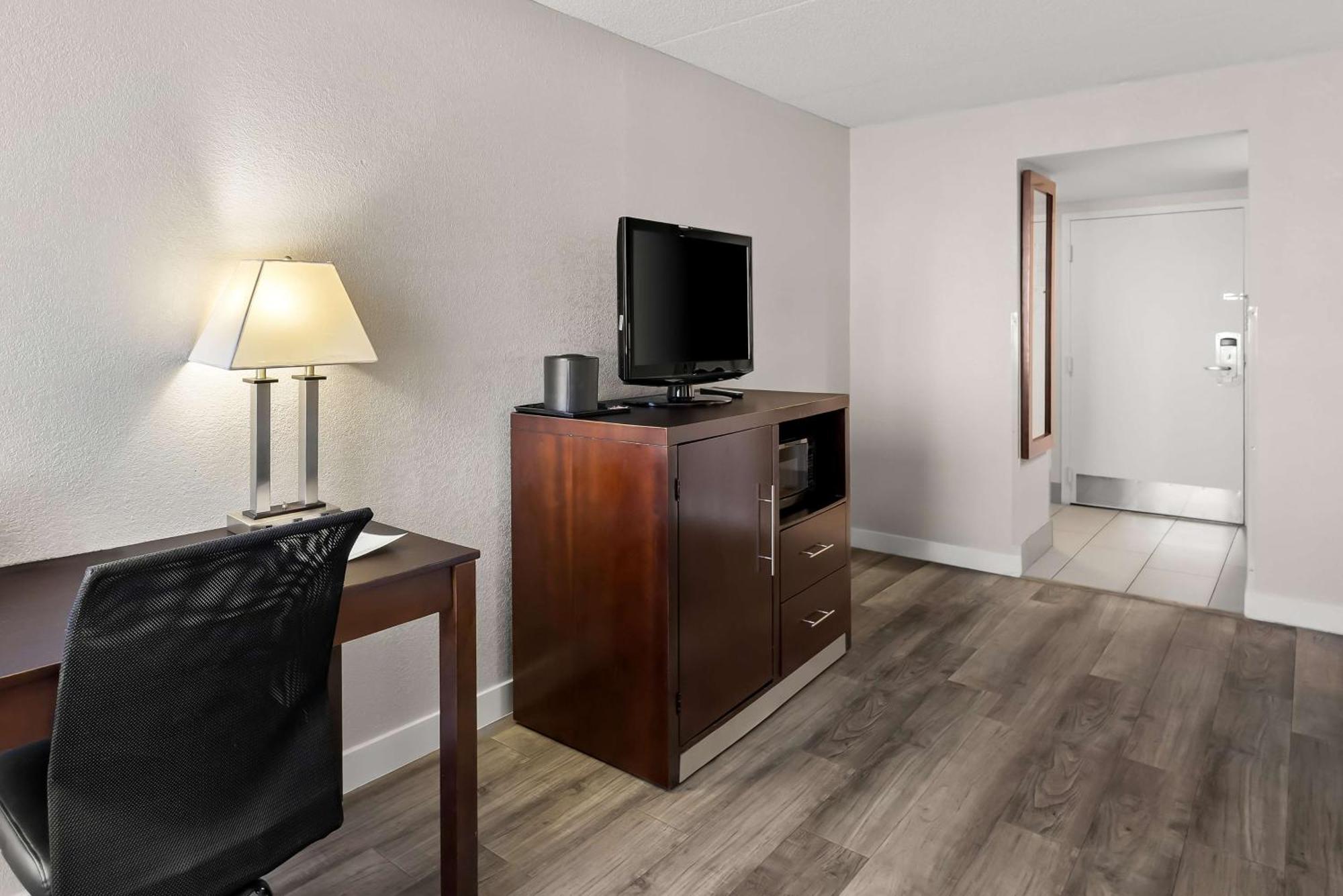Best Western Luxbury Inn Φορτ Γουέιν Εξωτερικό φωτογραφία