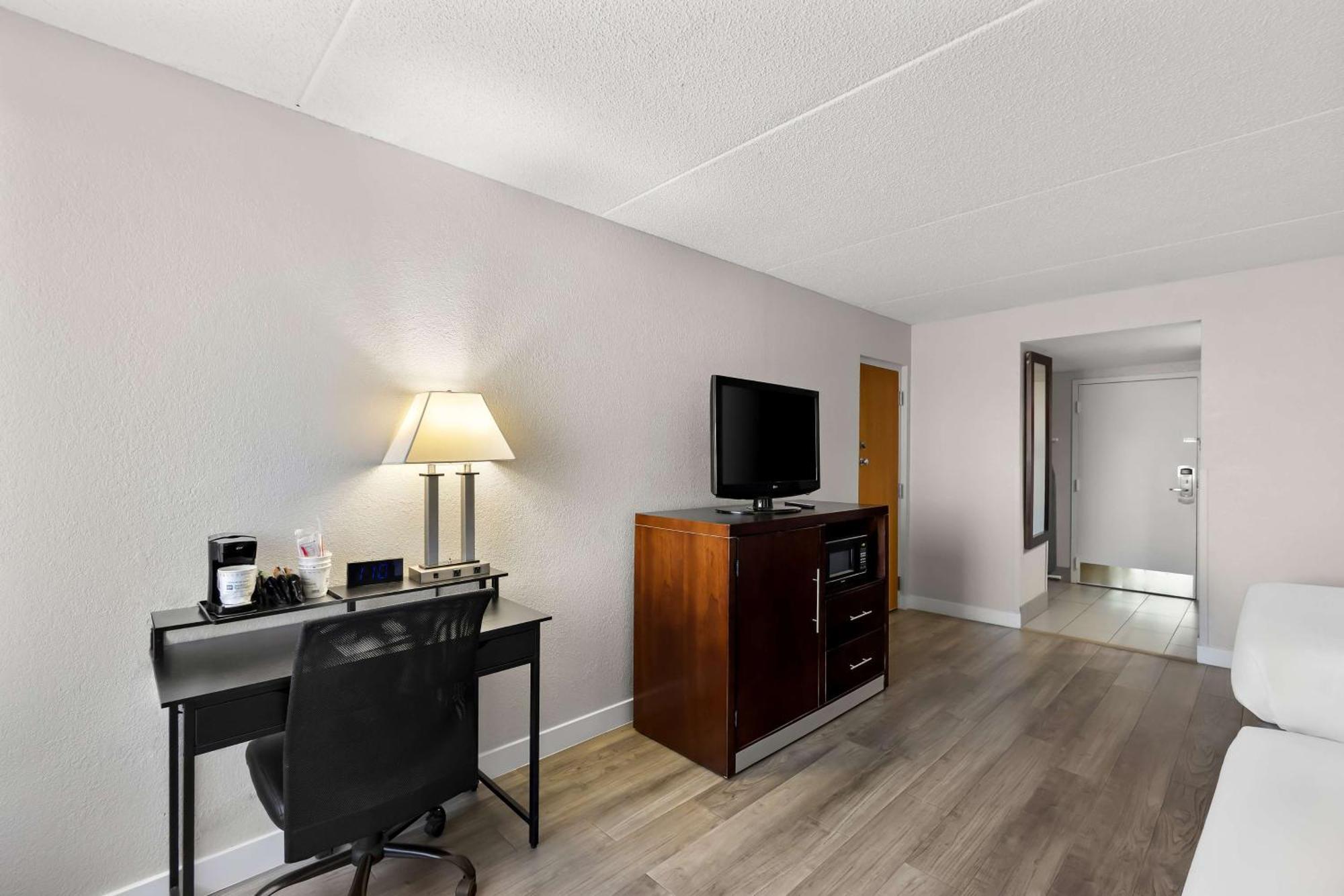 Best Western Luxbury Inn Φορτ Γουέιν Εξωτερικό φωτογραφία
