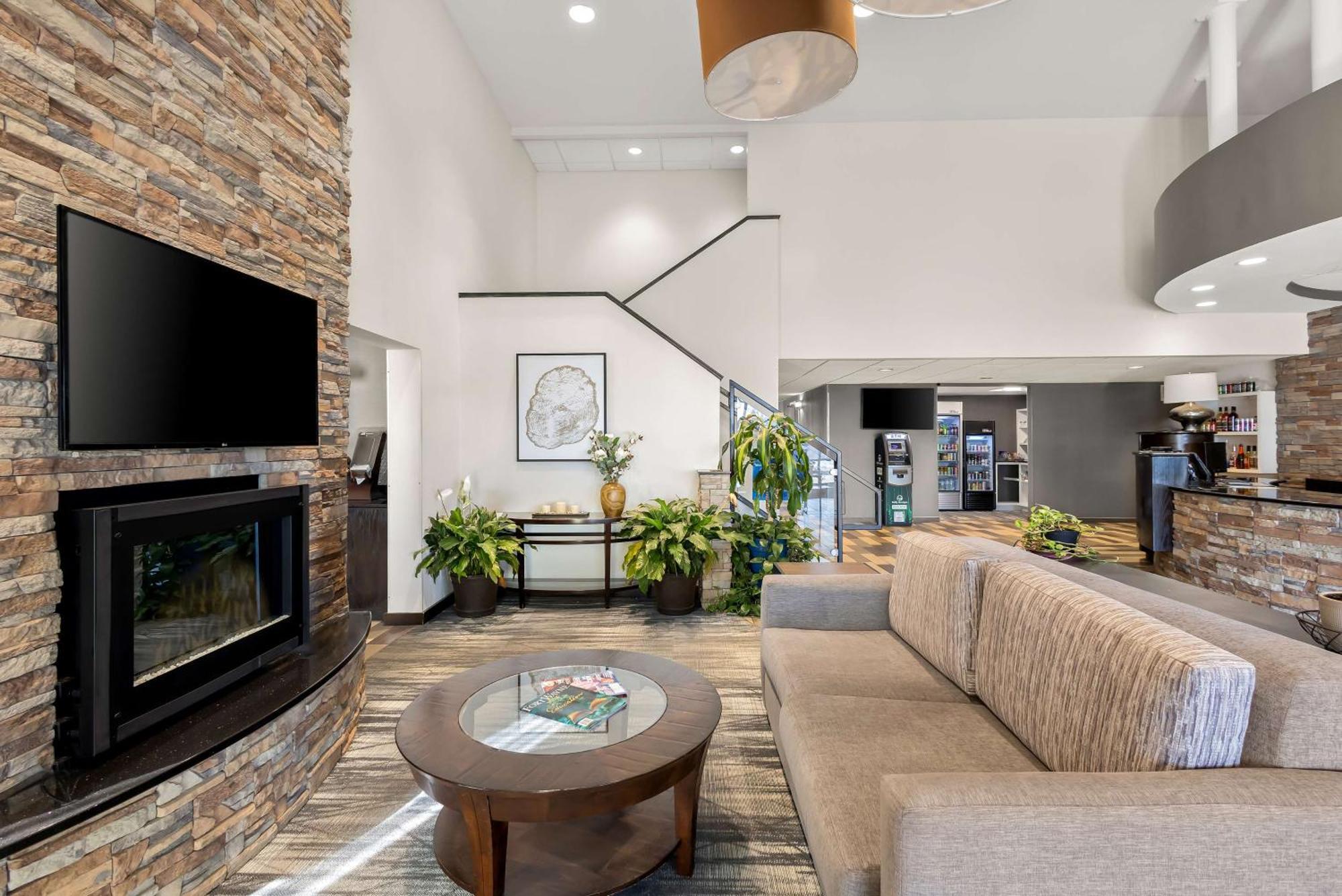 Best Western Luxbury Inn Φορτ Γουέιν Εξωτερικό φωτογραφία